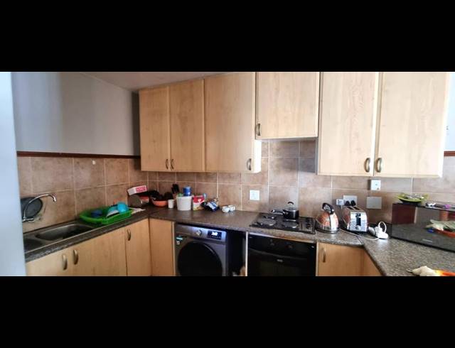 2 BEDROOM APARTMENT FOR SALE IN DIE HOEWES